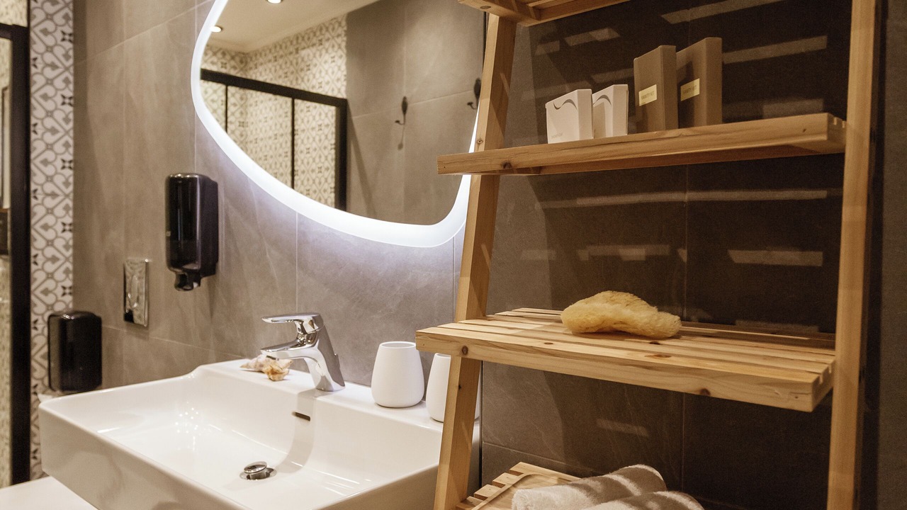 Photo of Bathroom in Rhodes Old Town