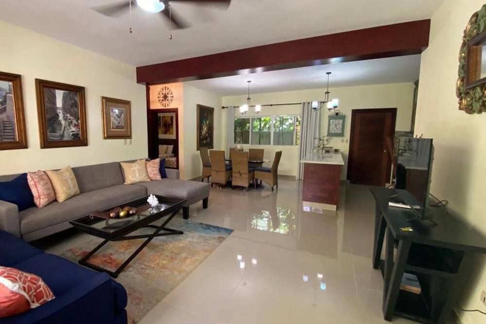 Photo of Livingroom in ProCab