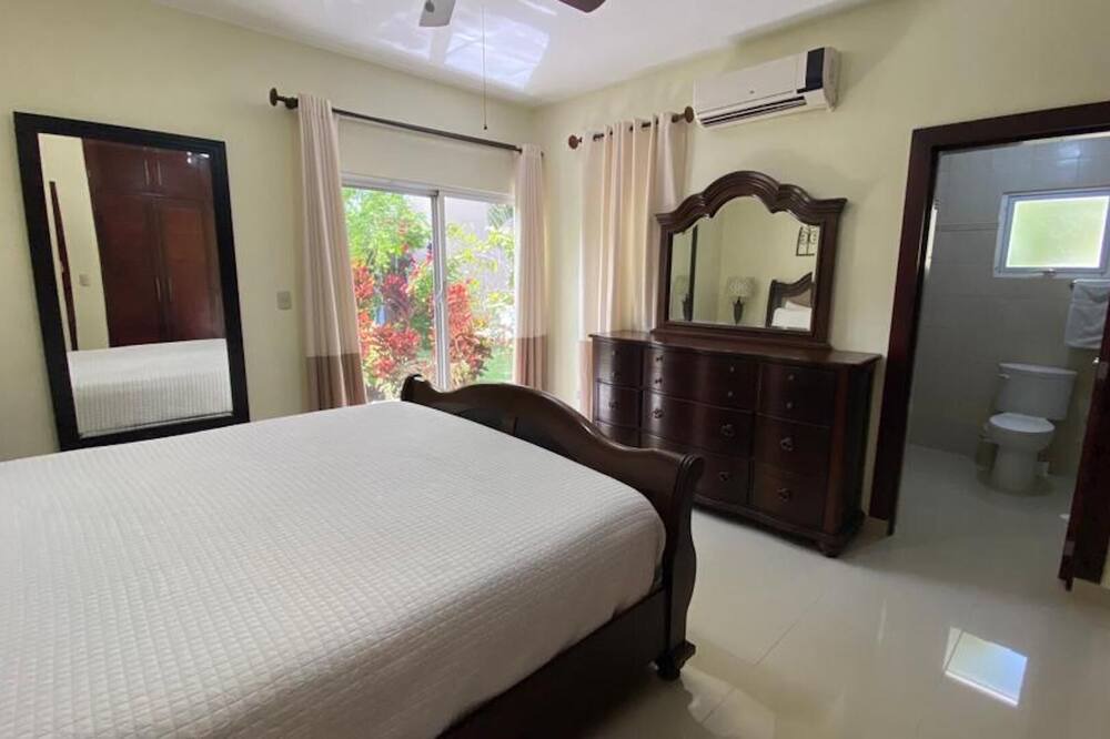 Photo of Bedroom in ProCab