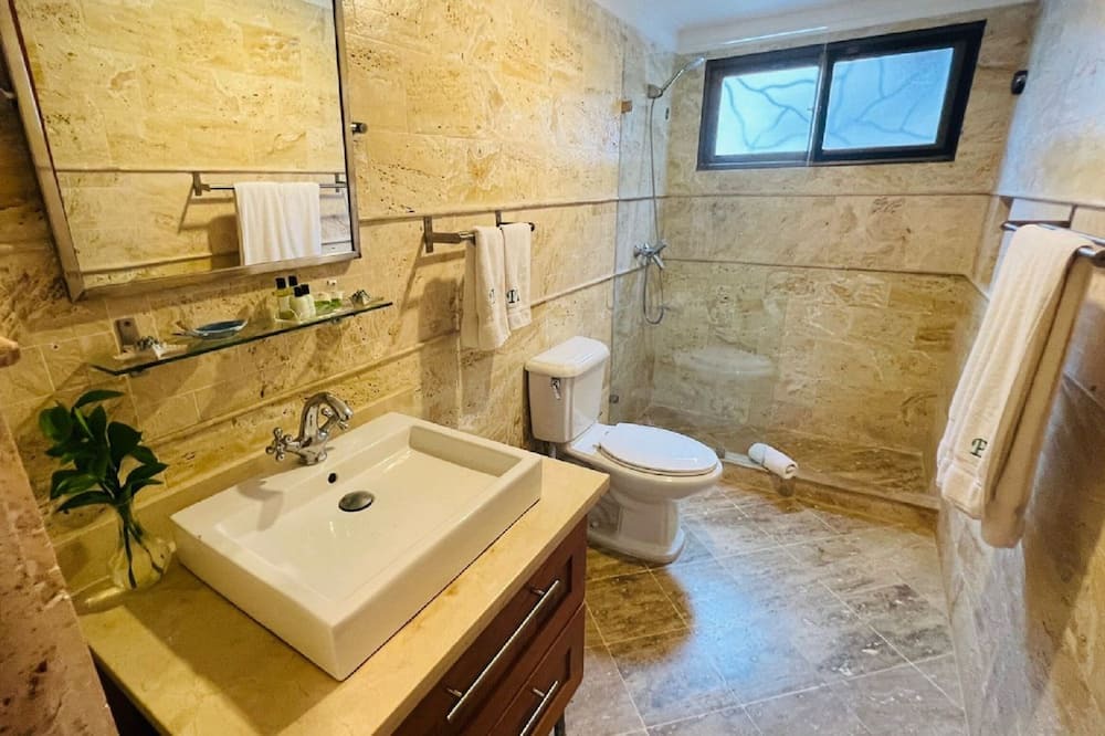 Photo of Bathroom in La Iglesia