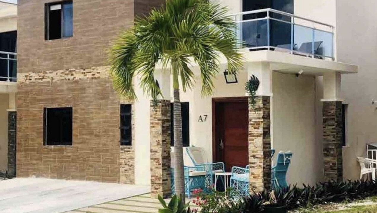 Photo of Outdoor in Veron