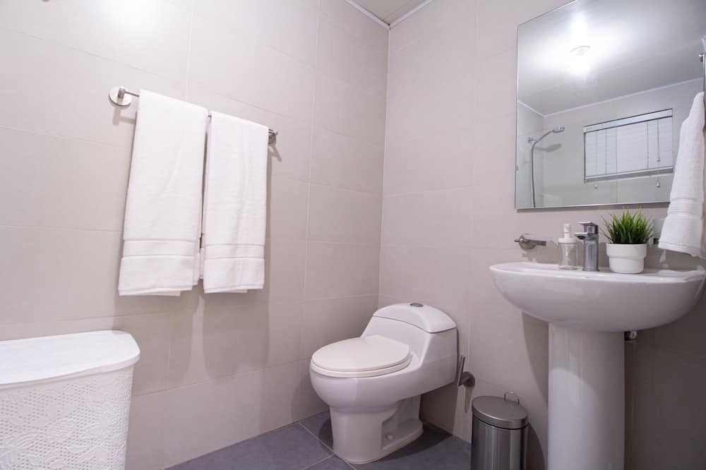 Photo of Bathroom in Viejo Arroyo Hondo