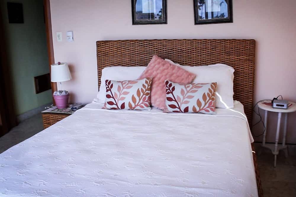 Photo of Bedroom in Veron
