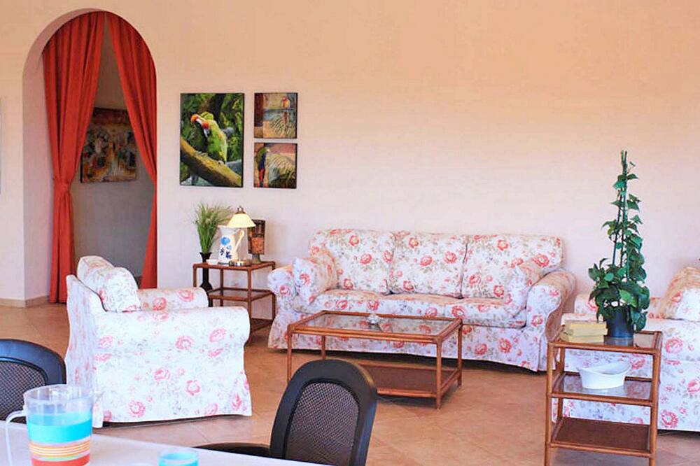Photo of Livingroom in Urbanizacion Tavarez
