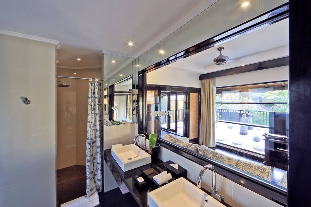 Photo of Bathroom in Drupadi