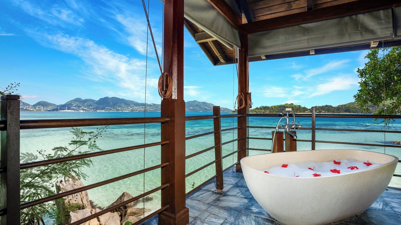 Photo of Bathroom in Round Island