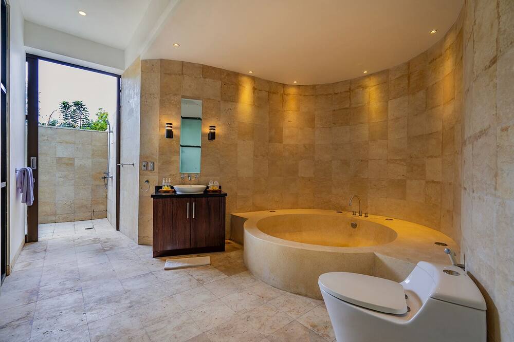 Photo of Bathroom in Jimbaran Bay