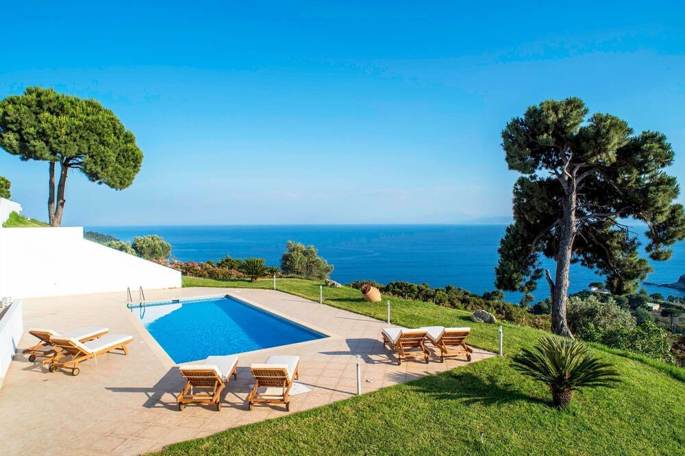 Photo of Outdoor in Agia Paraskevi