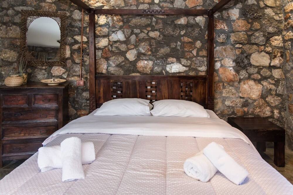 Photo of Bedroom in Platees