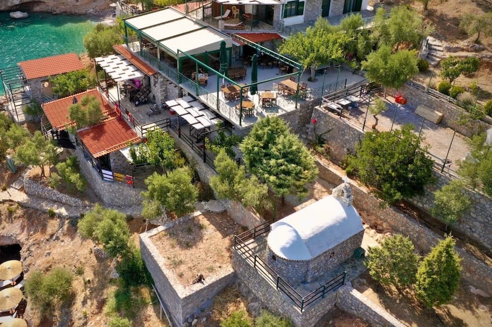 Photo of Outdoor in Platees