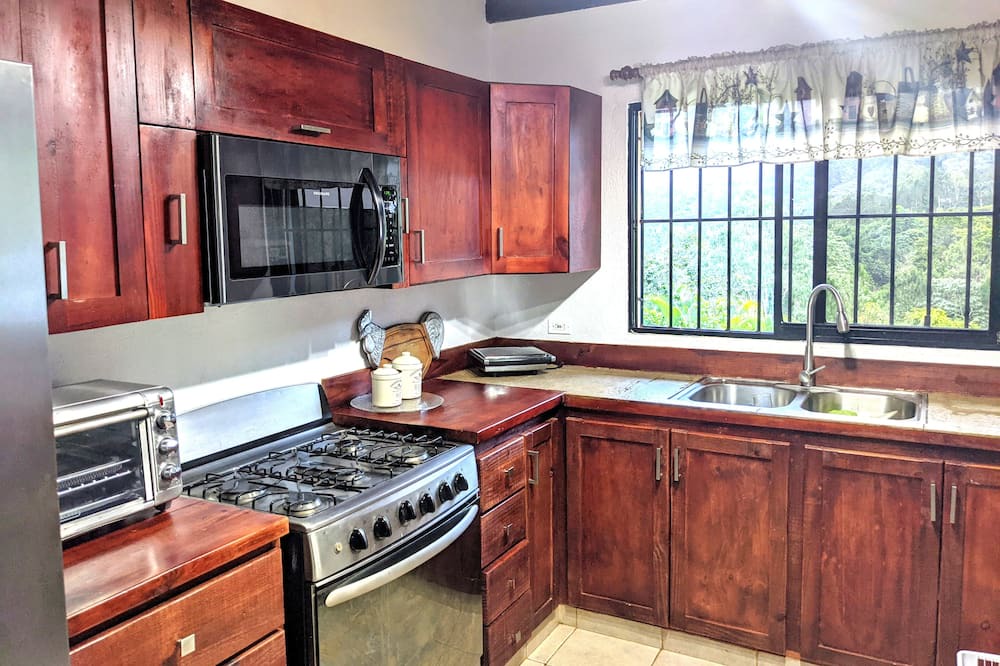 Photo of Kitchen in La Vega Province