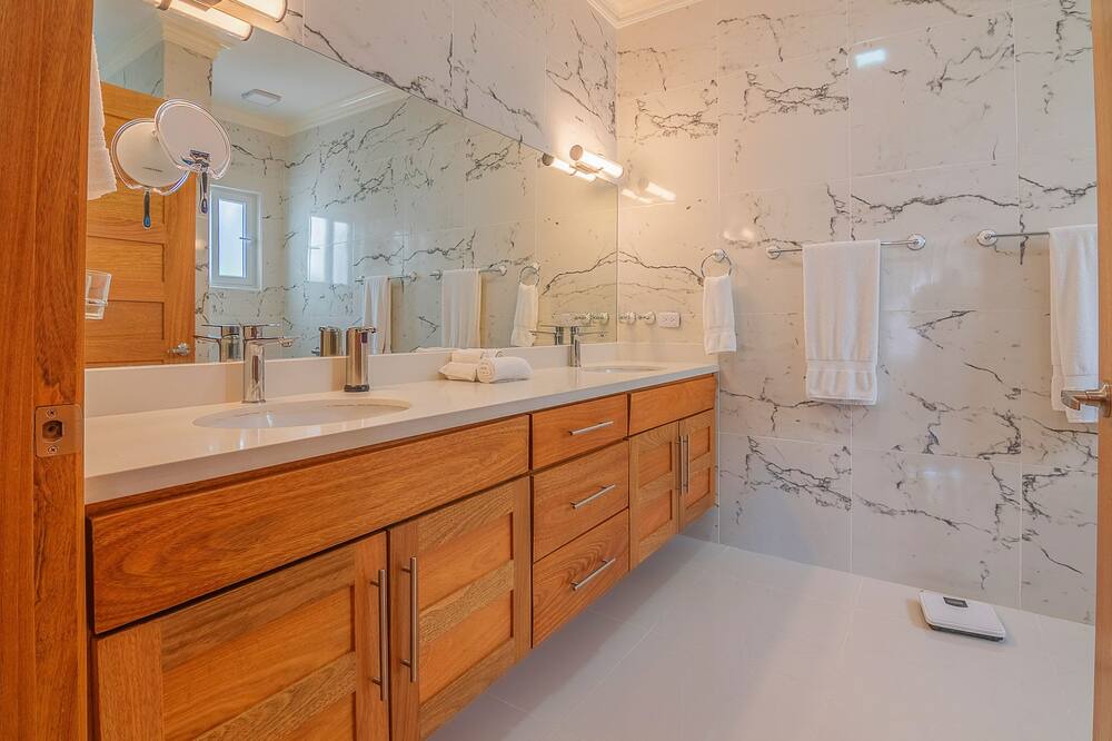 Photo of Bathroom in Los Cerros
