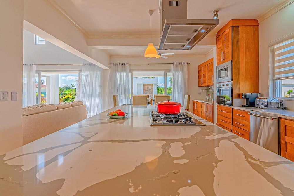 Photo of Kitchen in Los Cerros