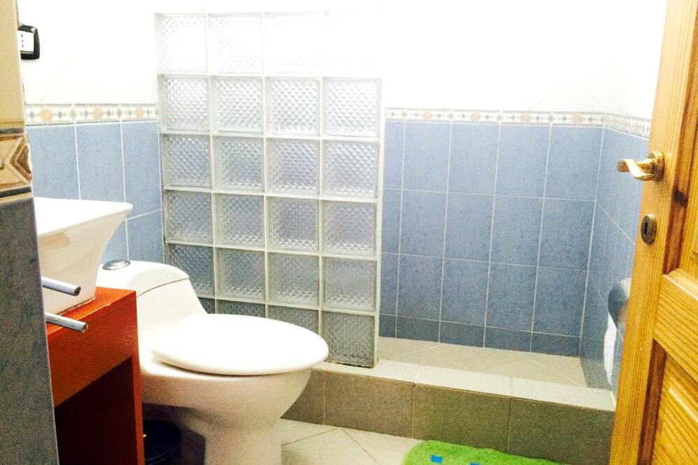 Photo of Bathroom in Reparto Ibarra