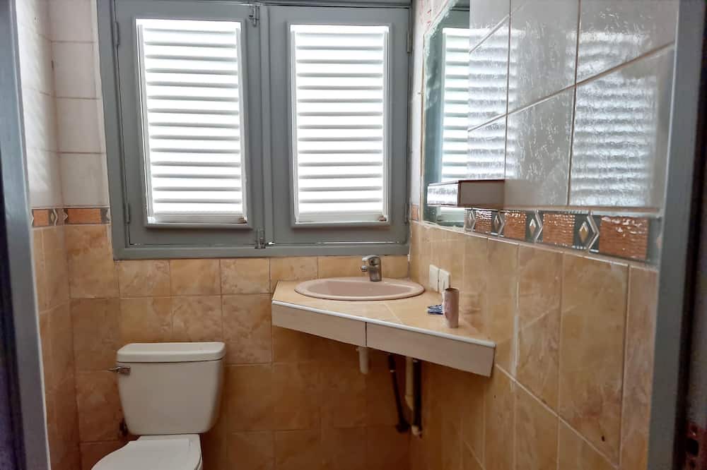 Photo of Bathroom in El Callejon
