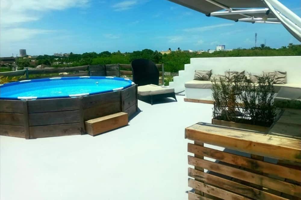 Photo of Outdoor in Veron