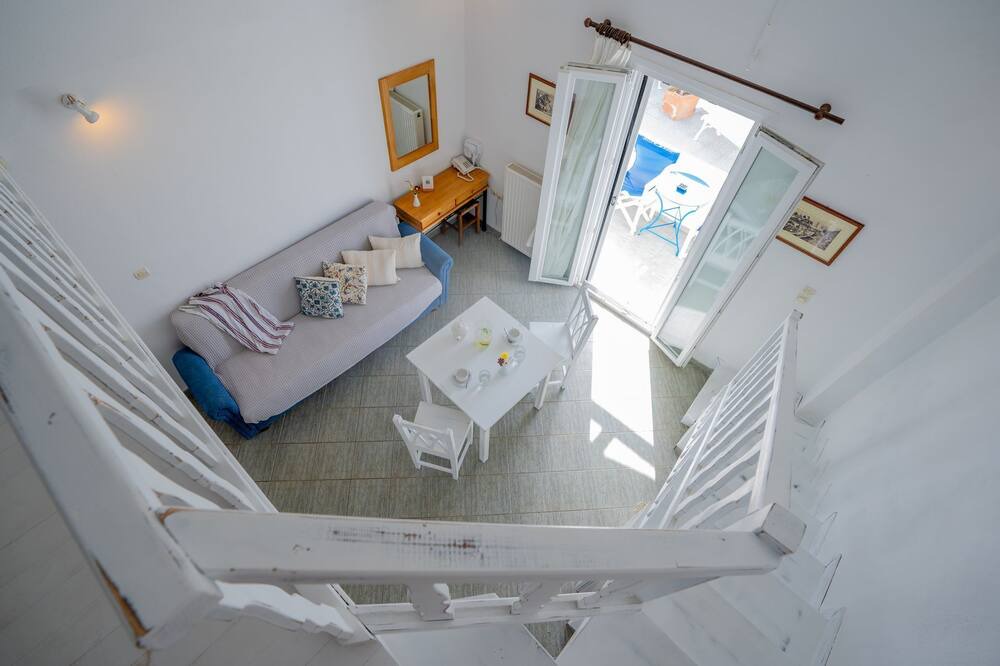 Photo of Others in Fira
