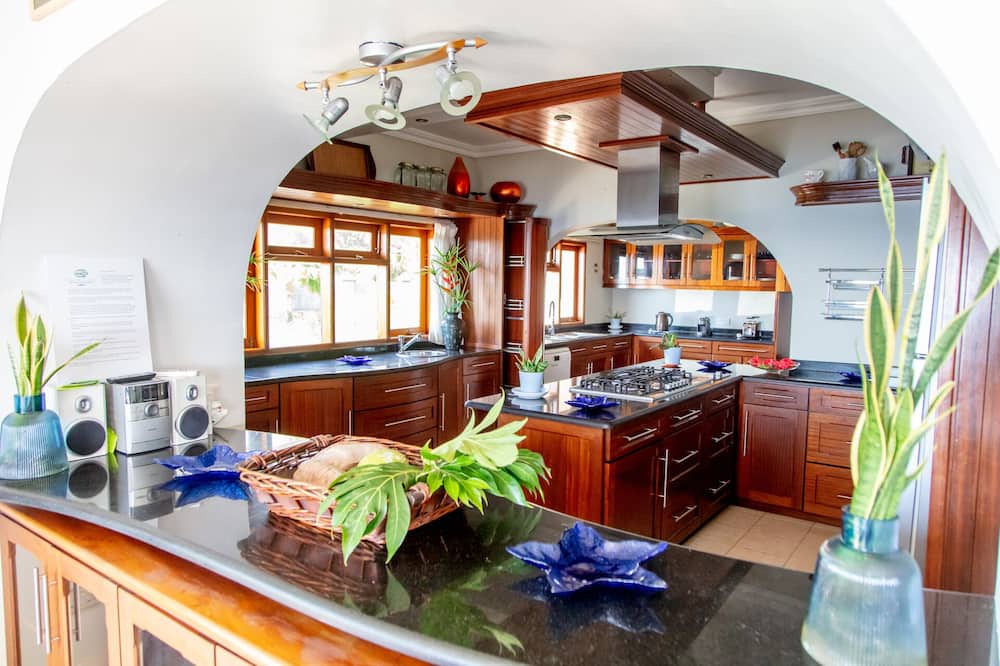 Photo of Kitchen in Glacis