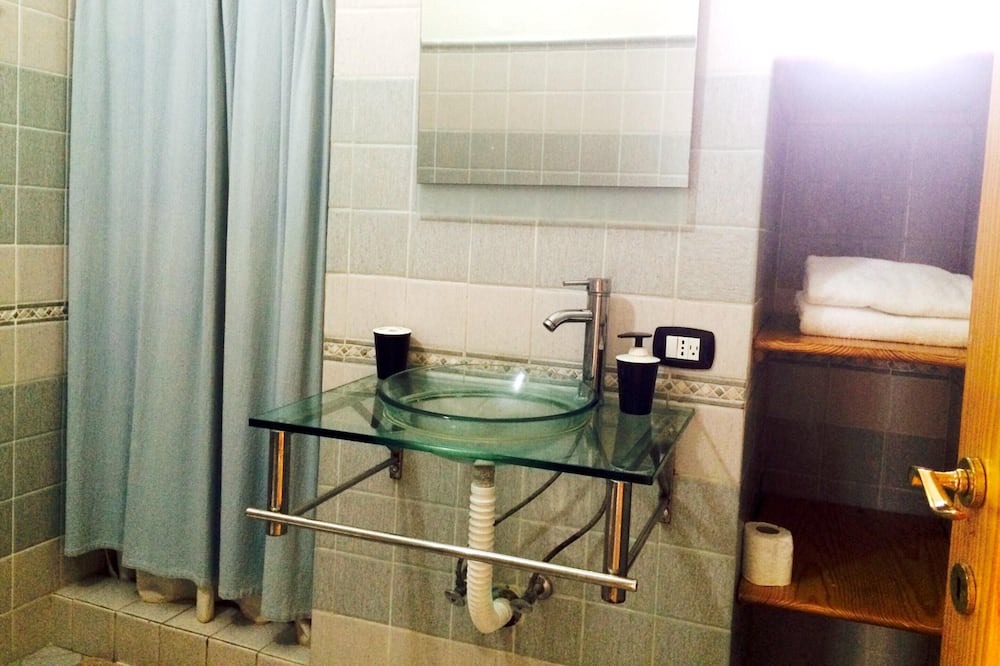 Photo of Bathroom in Reparto Ibarra