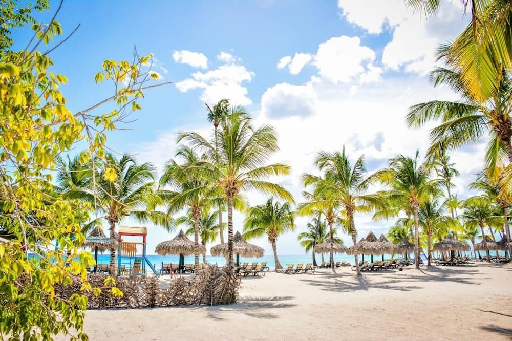 Photo of Others in Dominicus