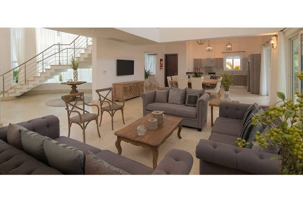 Photo of Livingroom in Los Maestros
