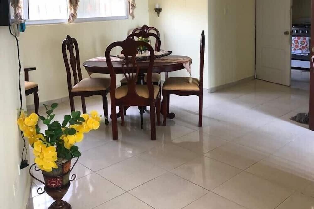Photo of Livingroom in Reparto Yuna