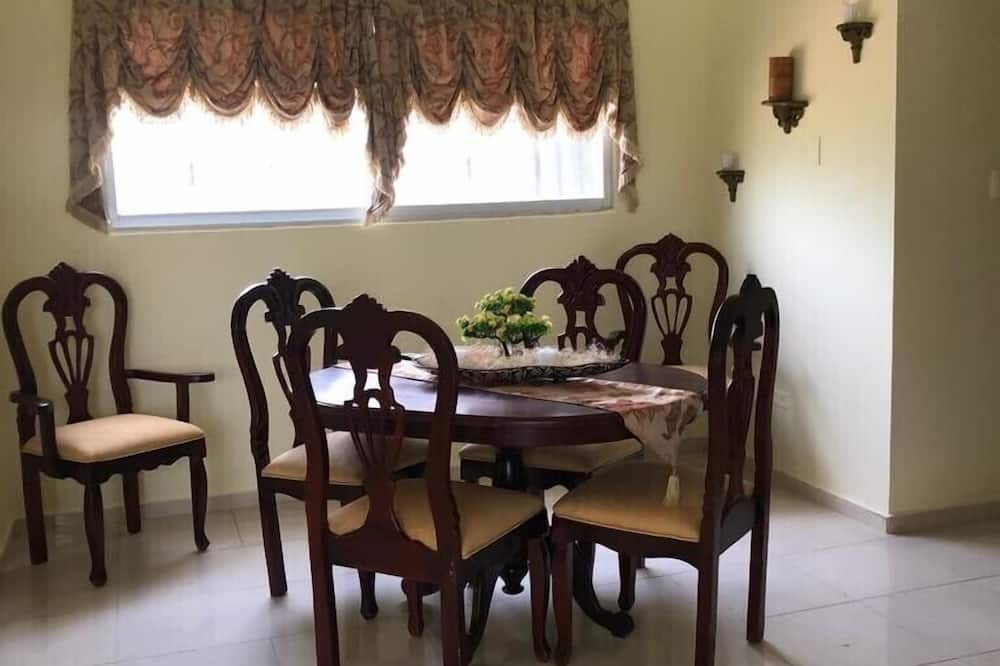 Photo of Kitchen in Reparto Yuna