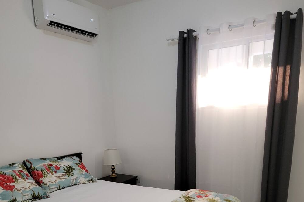 Photo of Bedroom in Veron