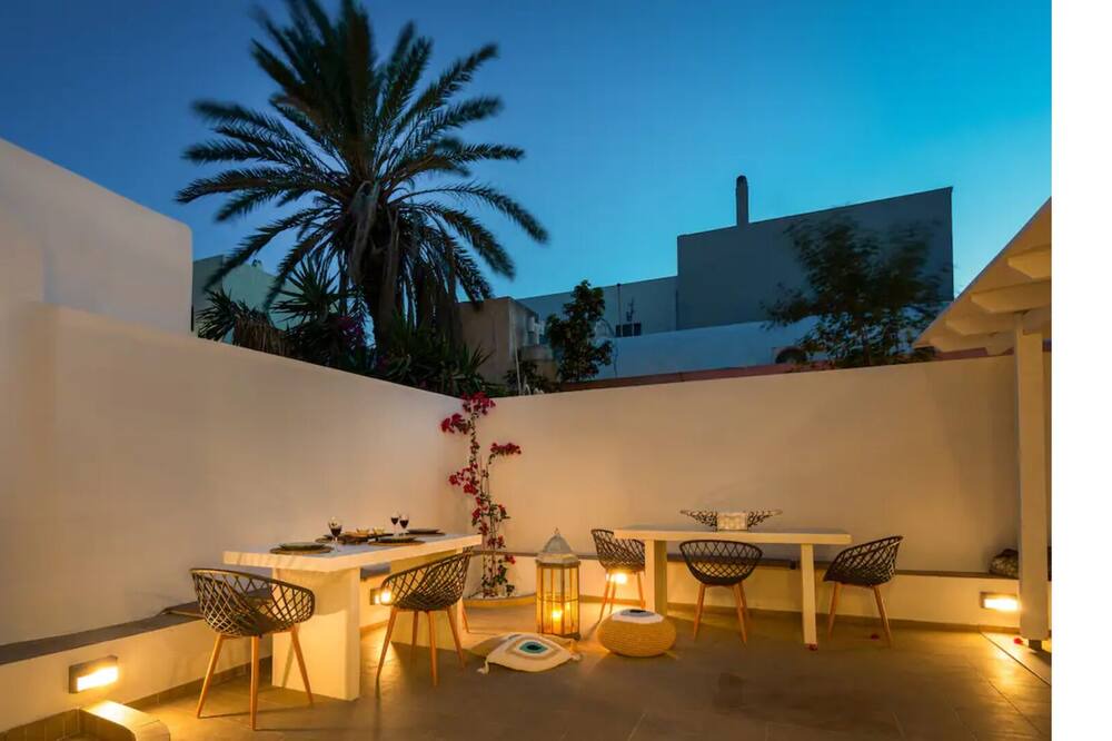 Photo of Patio Balcony in Karterados