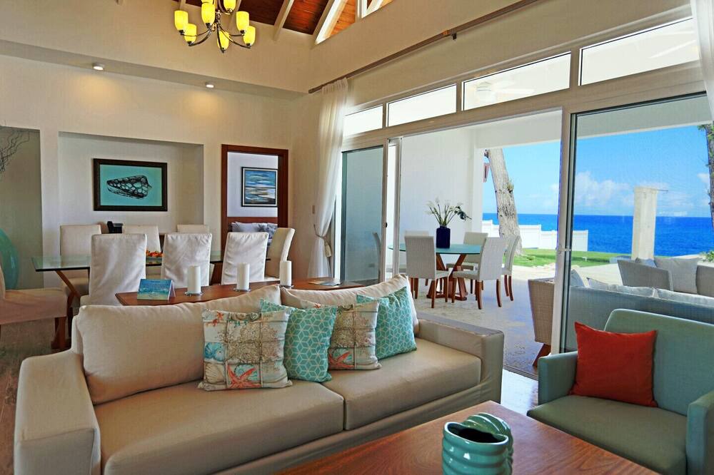 Photo of Livingroom in Playa Chiquita