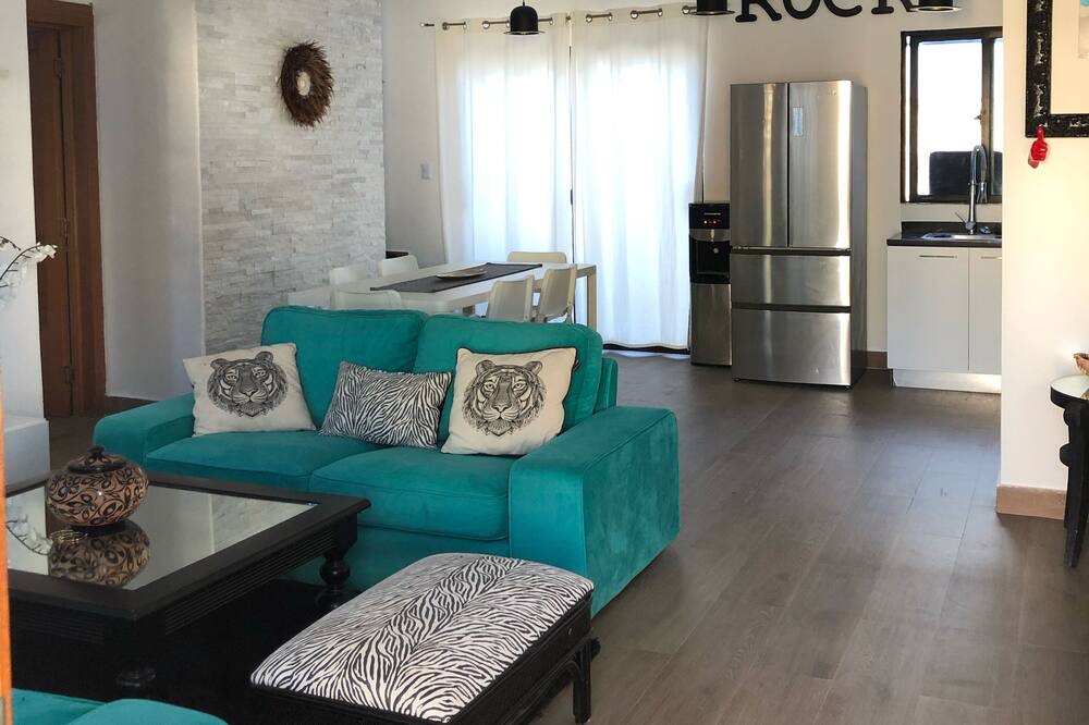 Photo of Livingroom in Veron