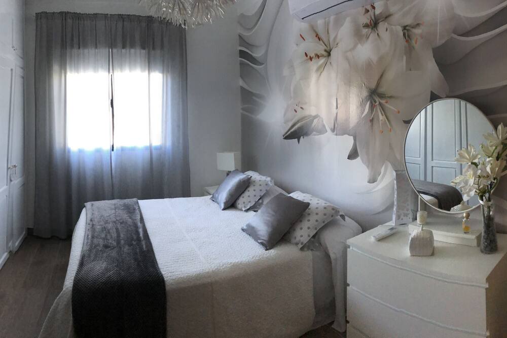 Photo of Bedroom in Veron