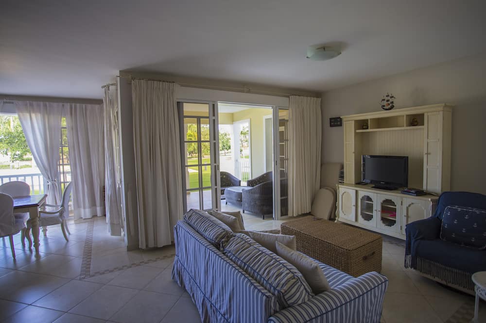 Photo of Livingroom in Playa Chiquita