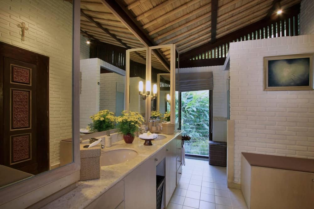 Photo of Bathroom in Peliatan