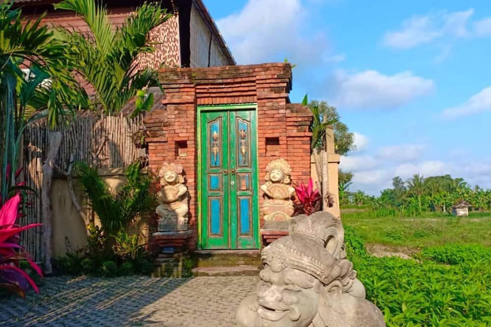 Photo of Outdoor in Sayan