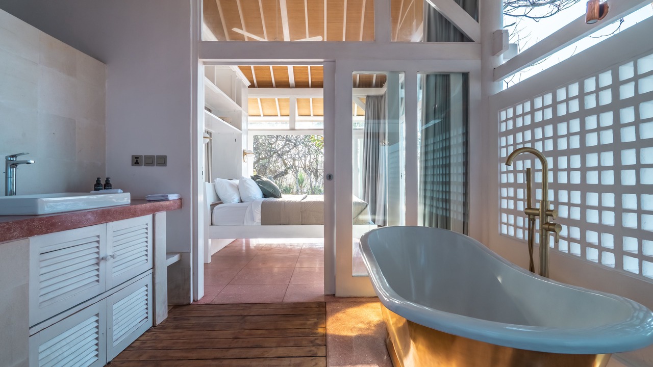 Photo of Bathroom in Mushroom Bay