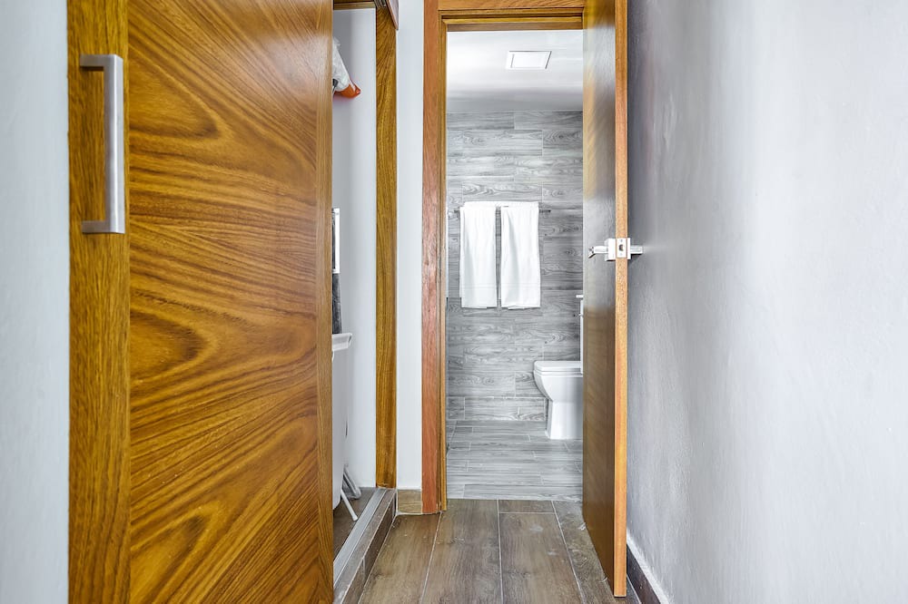 Photo of Bathroom in Lope De Vega