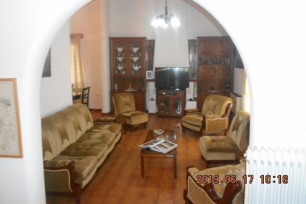 Photo of Livingroom in Aliartos