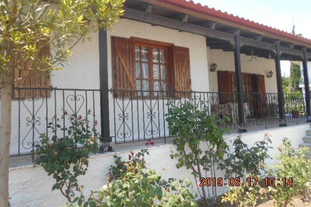 Photo of Outdoor in Aliartos