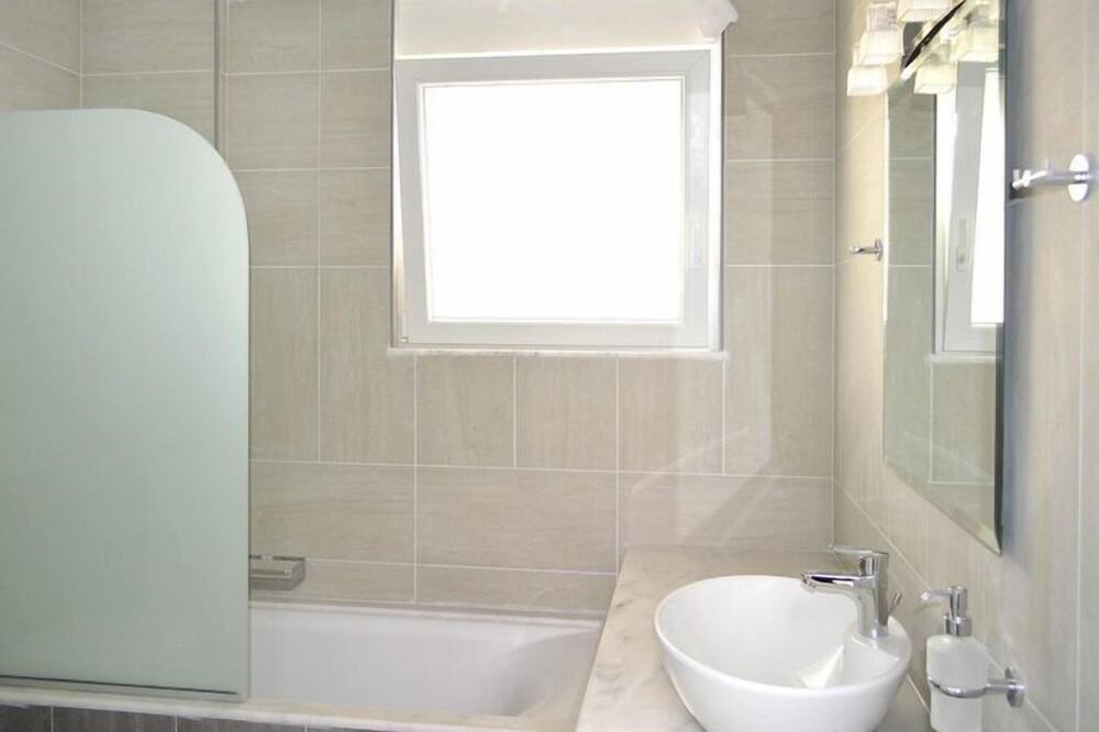 Photo of Bathroom in Gennadi
