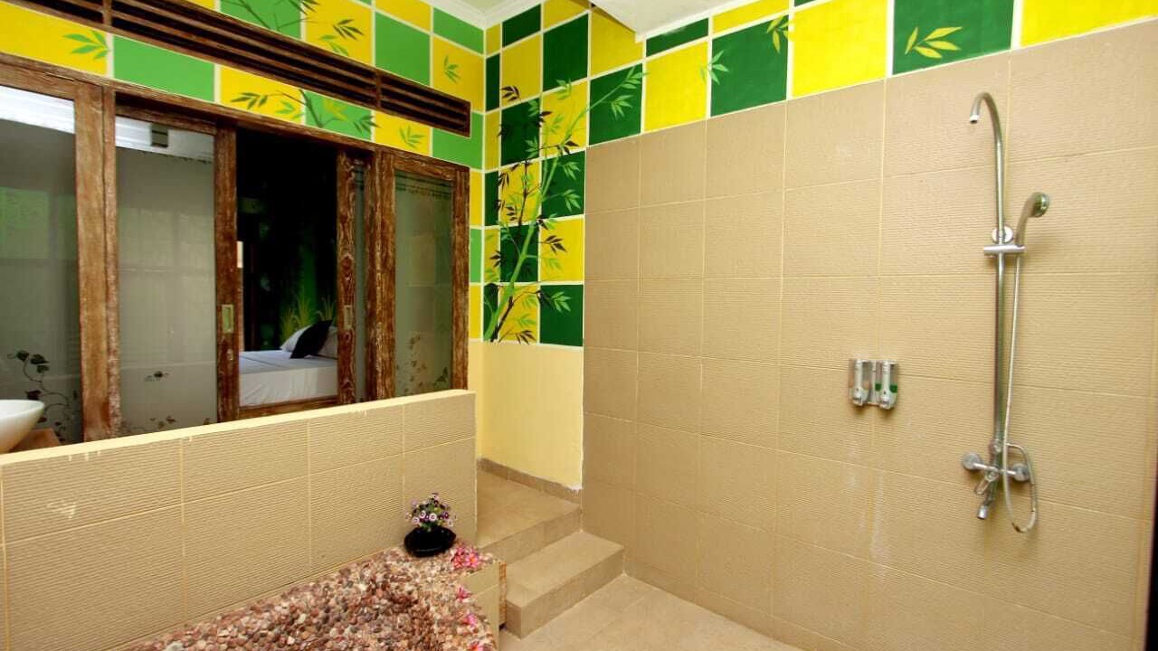 Photo of Bathroom in Kalibukbuk