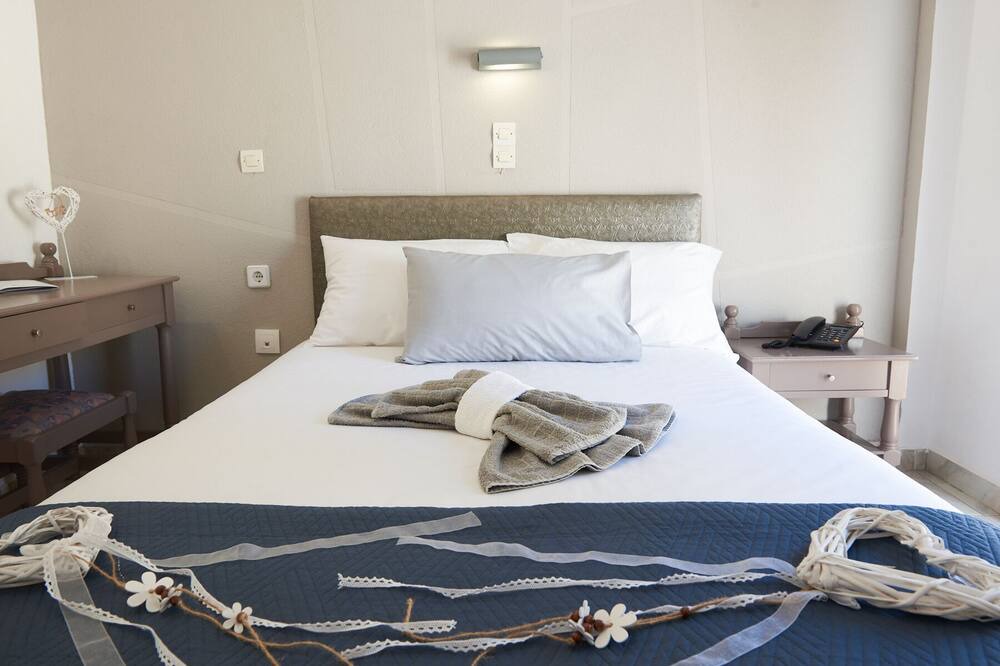 Photo of Bedroom in Grikos