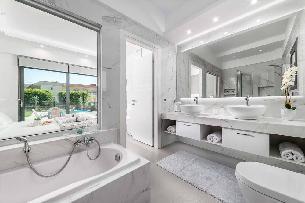 Photo of Bathroom in Lardos