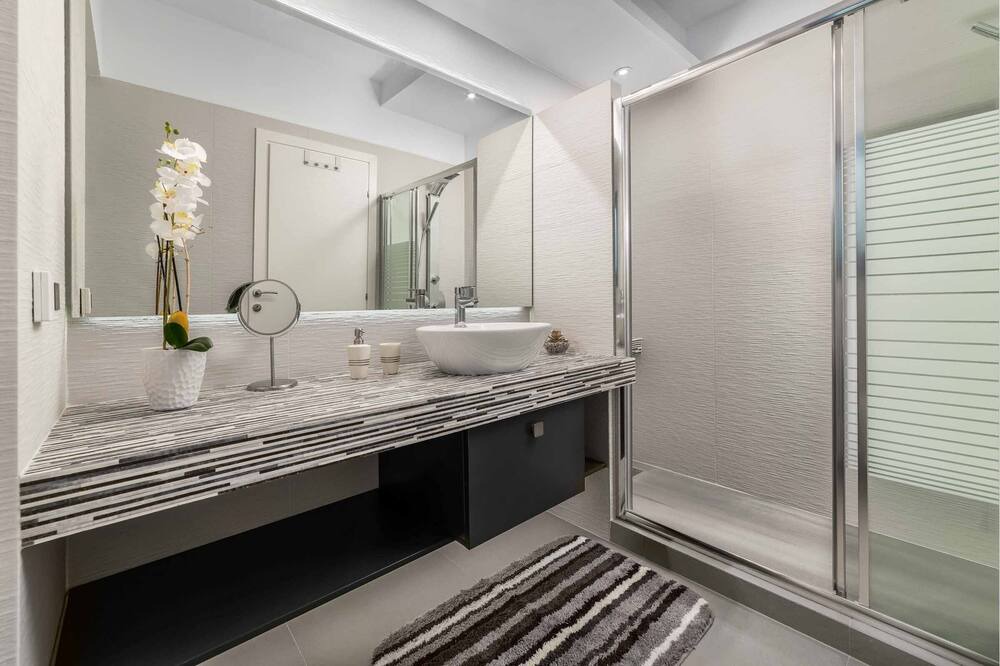 Photo of Bathroom in Lardos