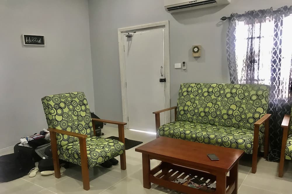 Photo of Livingroom in Nadi