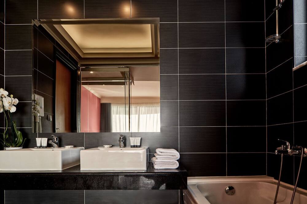 Photo of Bathroom in Fanes