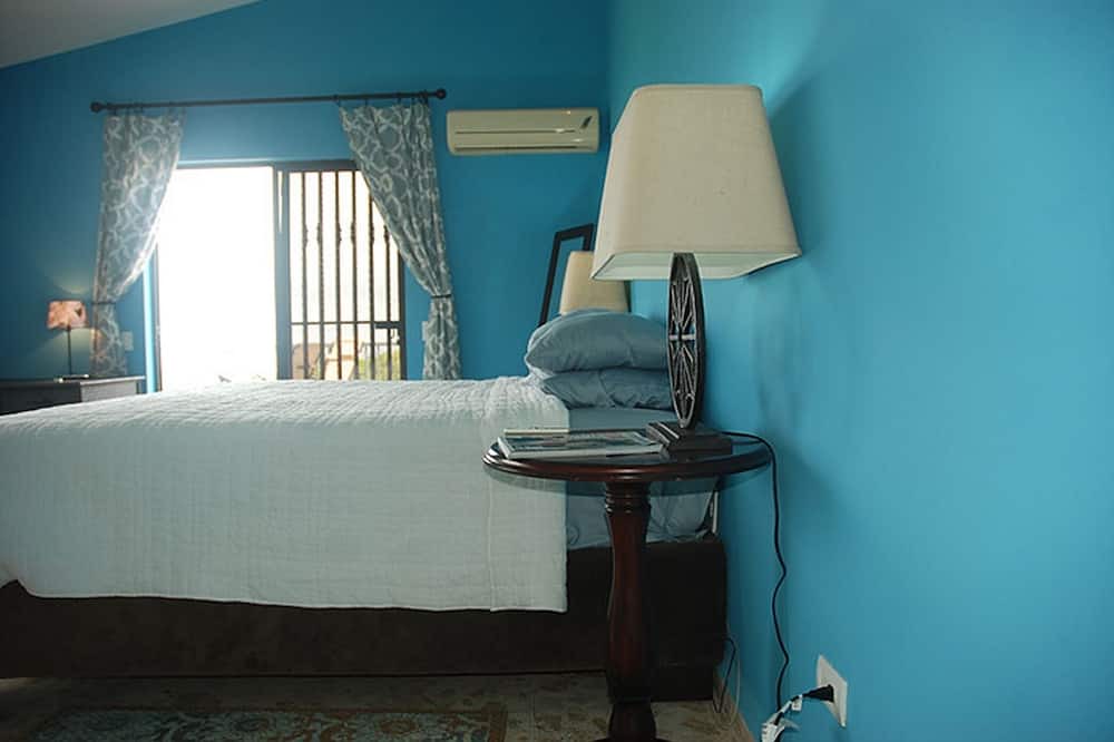 Photo of Bedroom in Los Cerros