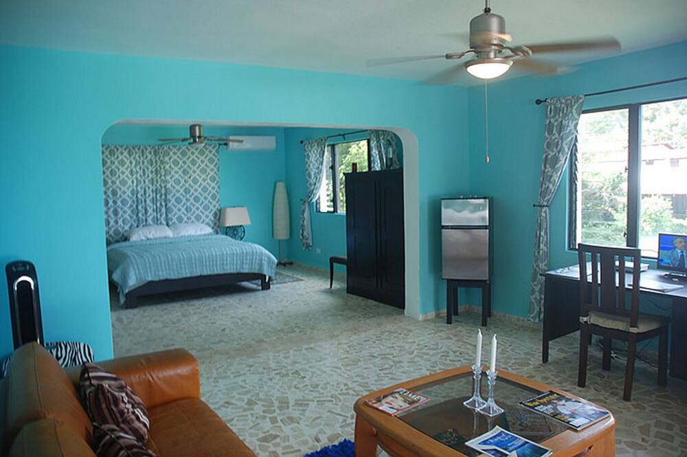 Photo of Bedroom in Los Cerros
