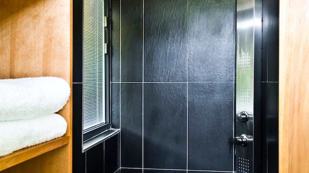 Photo of Bathroom in Fare