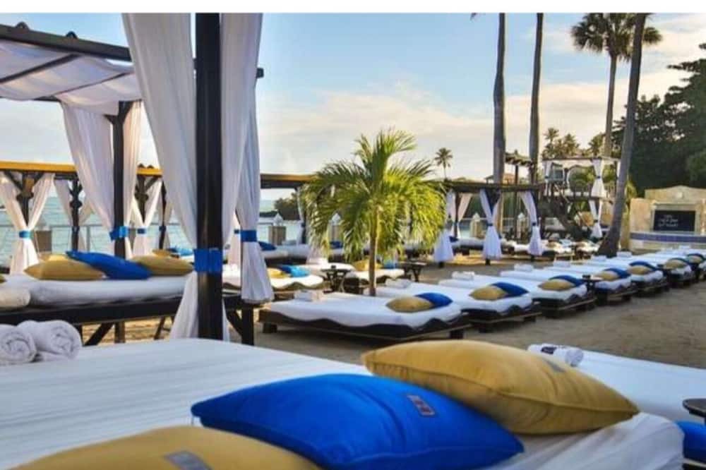 Photo of Outdoor in Los Maestros